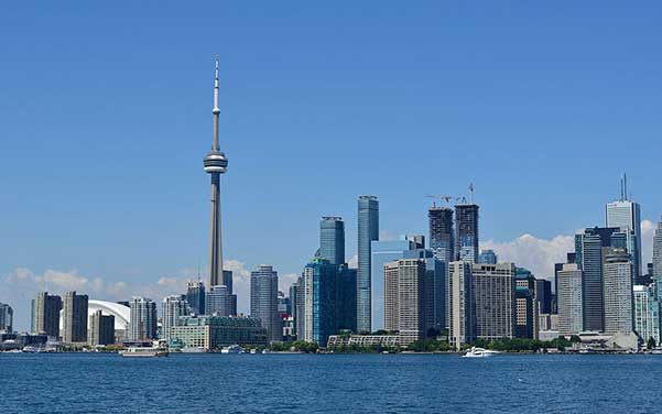 CN Tower in Toronto - Sehenswürdigkeiten Kanada